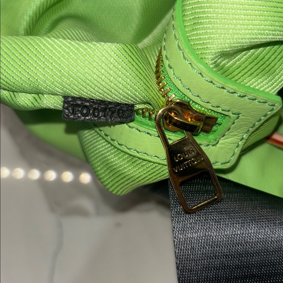 Louis Vuitton Cheche Gypsy Handbag Monogram Jacquard GM 💚 🖤 - Picture 15 of 16